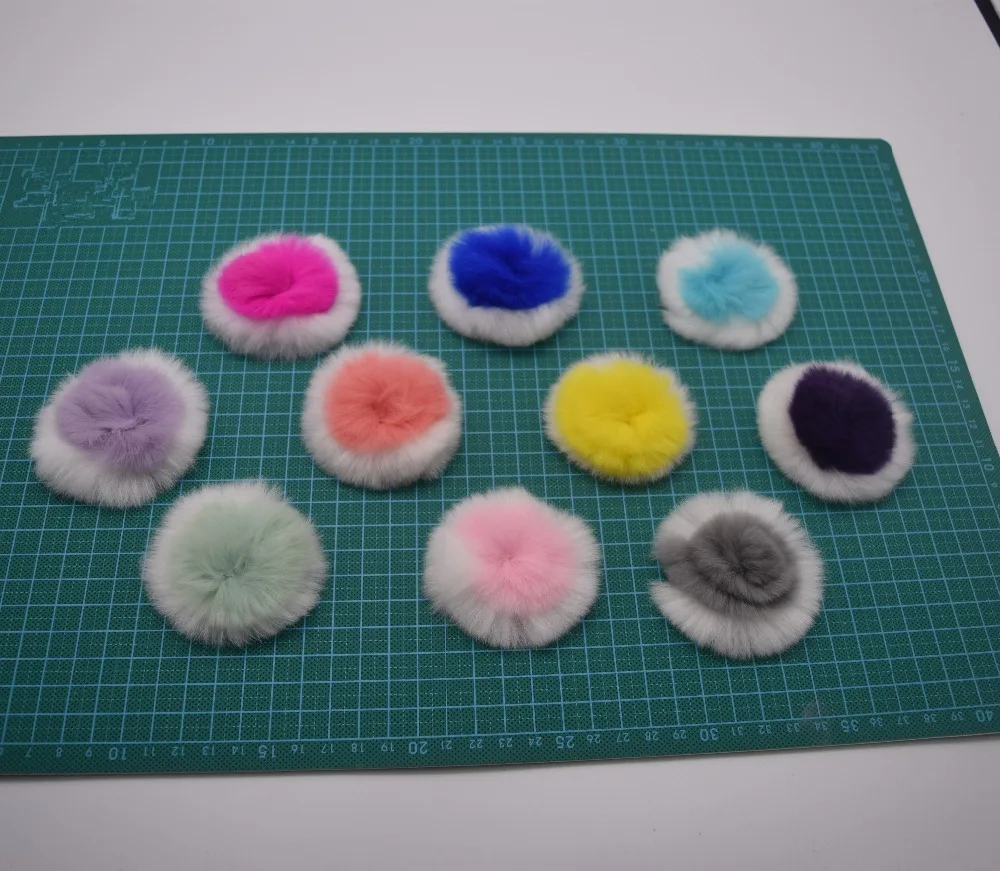 

25pcs 5.5 cm High-quality Double color Rex rabbit fur flower Fur folower Very Soft Fluffy Fur Pompon DIY for Jewellery Making