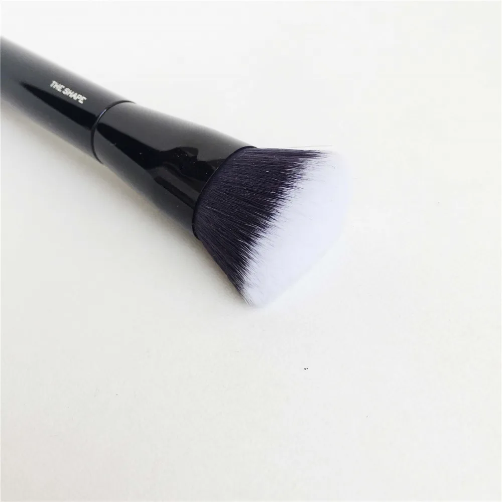 Marc Jacobs The Shape Contour and Blush Brush No. 15 _ 3