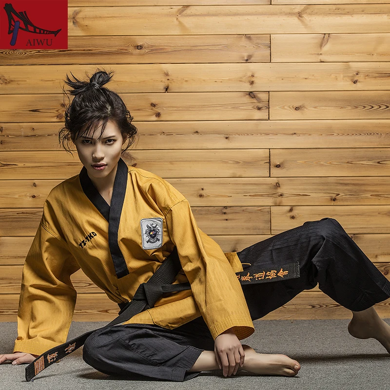 uniforme-de-artes-marciales-para-adultos-uniforme-de-taekwondo-maestro-para-poomsae-y-entrenamiento-con-cuello-en-v-wtf-160-190cm