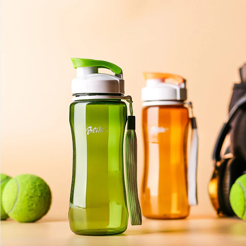 LIYIMENG 560ml 720ml Plastic Water Bottle Five Colors High Capacity Leak Proof Portable Outdoor Sports Gym Drinking Drinkware Bottles B17