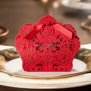 

Laser Cut Wedding Favor Boxes Luxury Wedding Candy Boexs Hollow Flower Candy Box Wedding Party Favors Wedding Gift Bags CB057