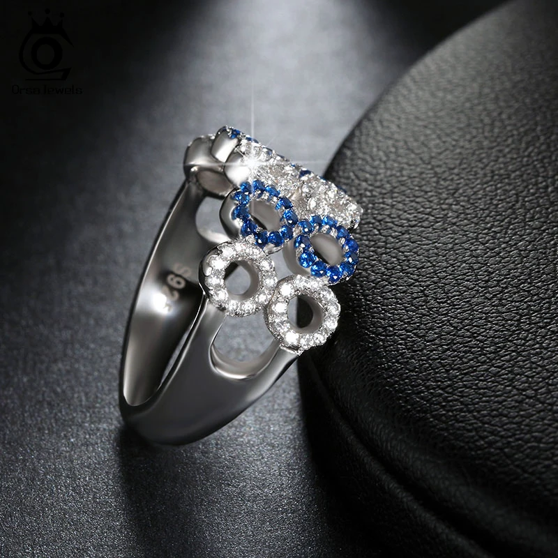 ORSA JEWELS Women Rings Small Circle Design With White And Blue Zircon Fashion Sample Luxury Silver Ring AOR78