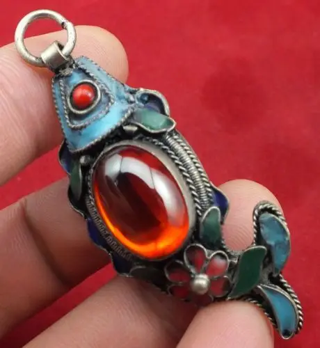 

Exquisite Chinese cloisonne Tibetan silver Imitation Red Zircon Fish pendant