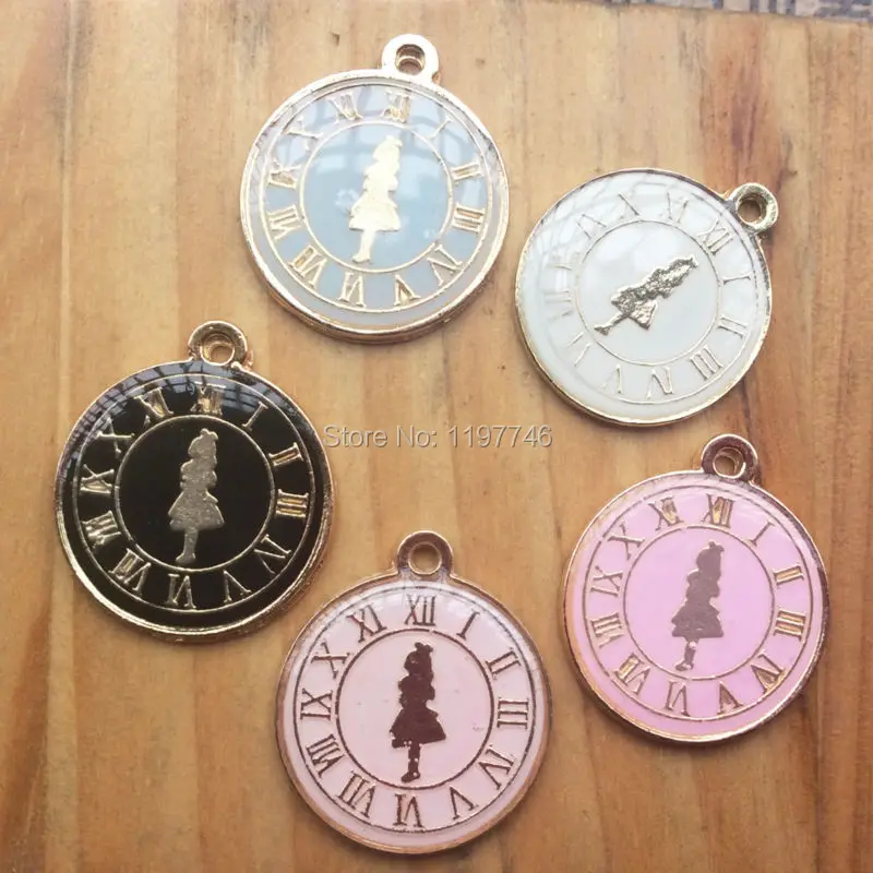 

Alice 10pcs 20mm Charms Alloy Pendants Gold Tone Alice's Adventures In Wonderland 4 Colors Available DIY Alice Charms Pendant