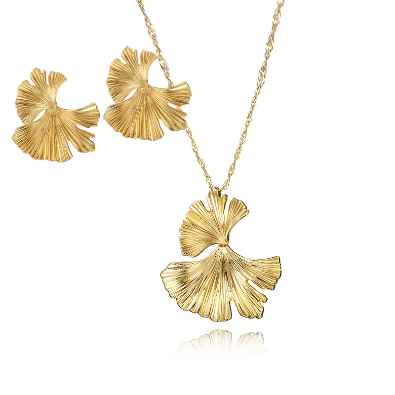 

HuaTang Boho Gold Chain Necklace Geometric Leaves Pendant Necklaces Gold Chain Charm Necklace Jewelry Accessories 6549