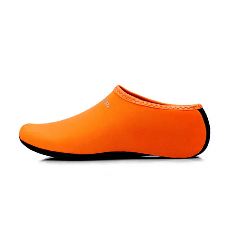 Men Women Aqua Skin Shoes Beach Water Socks Yoga Exercise Pool Swim Slip On Surfing Shoes YA88 - Цвет: Orange