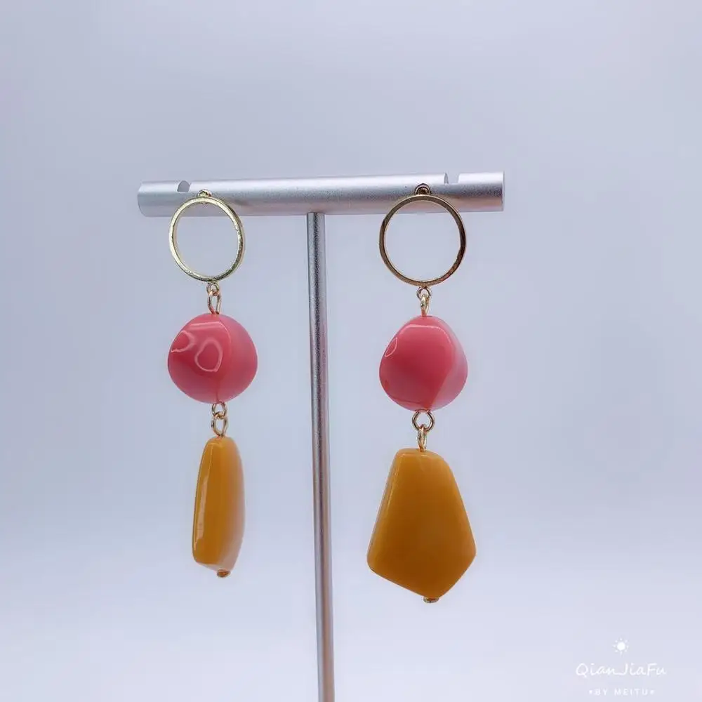 

GOLD EARRINGS FASHION JEWELRY EARRINGS WEDDING PARTY GIFTS FEMALE ACCESSORIES GOOD QUALITY