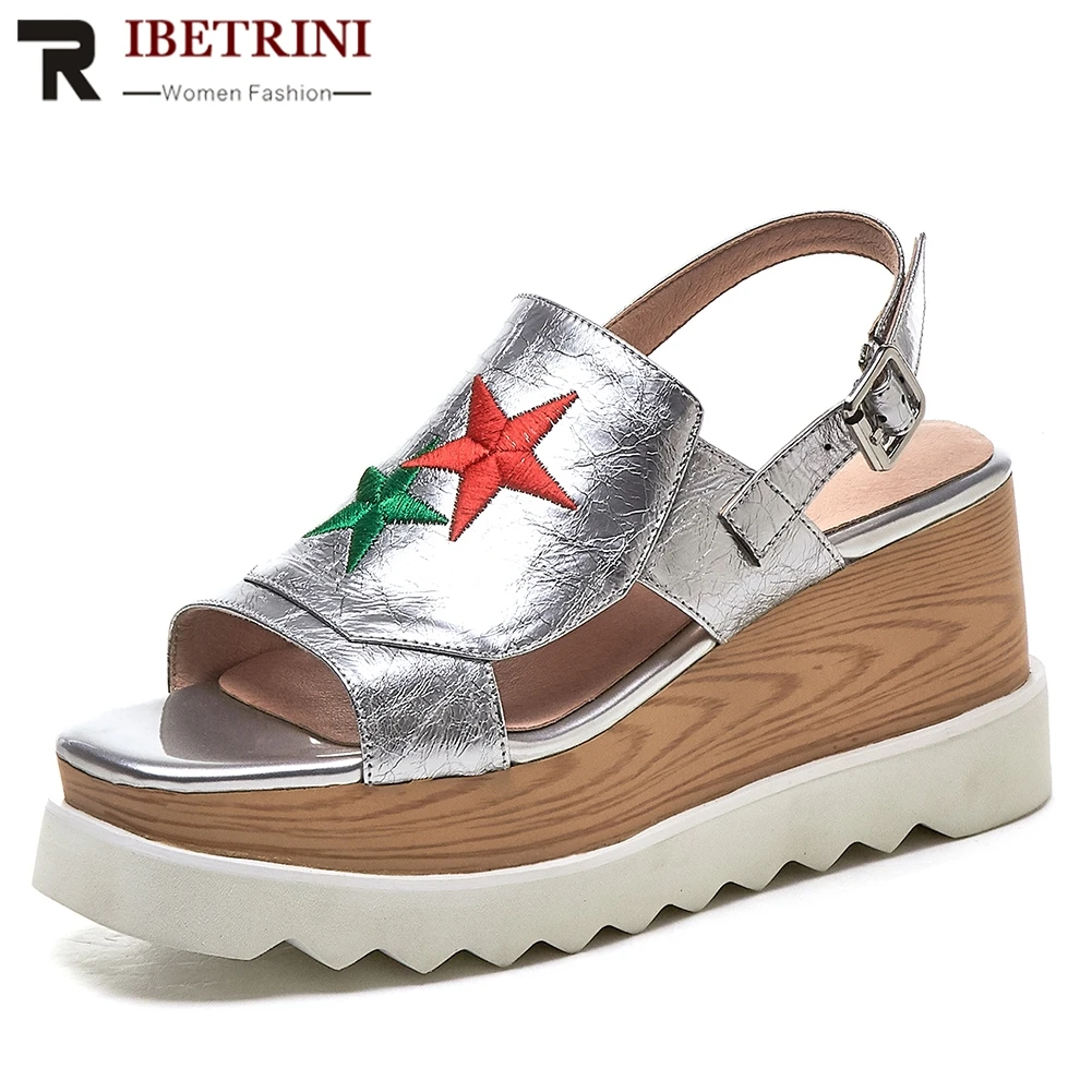 

RIBETRINI 2020 INS Hot Pentagram Embroider Genuine Patent Leather Shoes Sandals Woman Summer Sandals Woman Wedges Shoes Woman