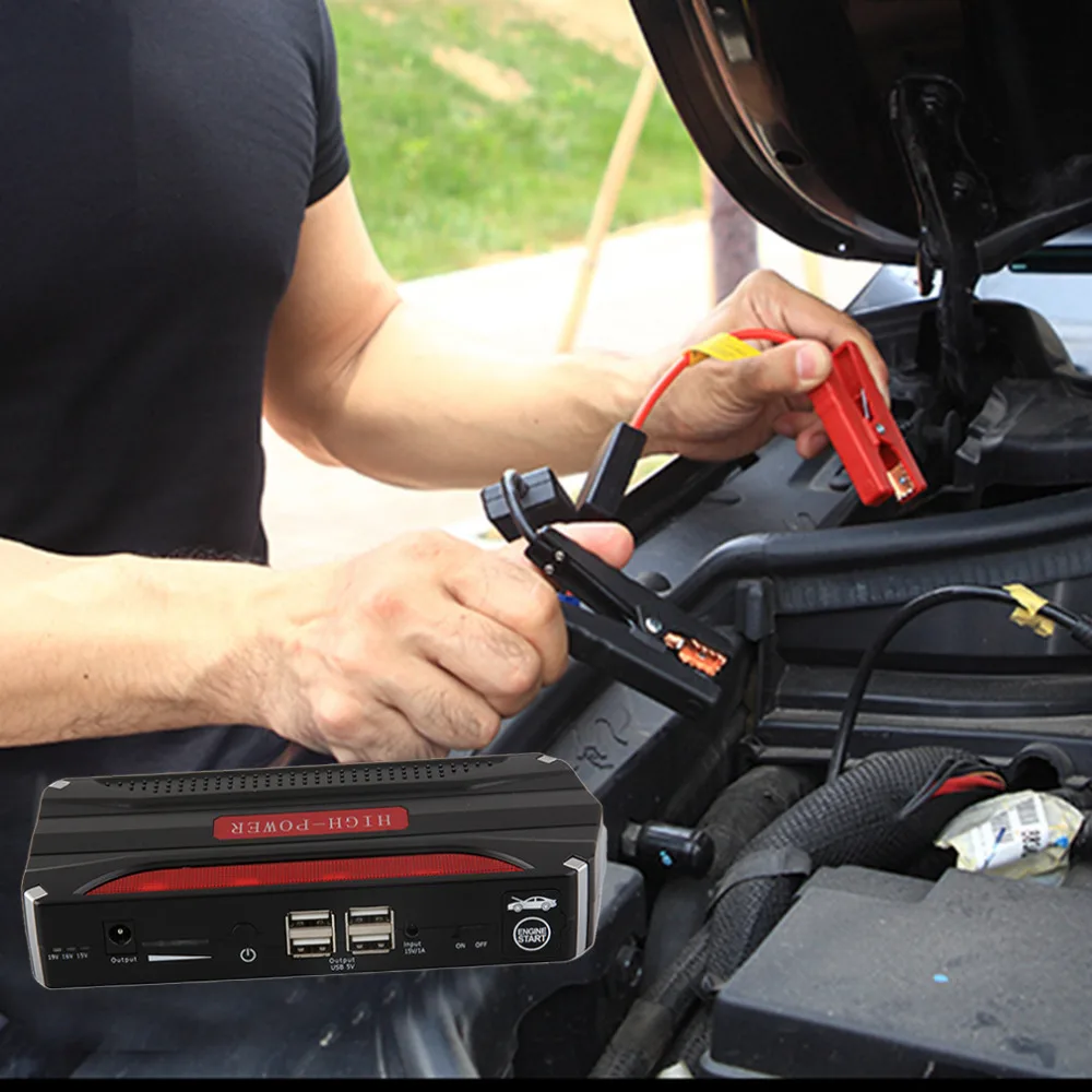 Multifunctional 68800mah Car Jump Starter 12V 4 USB Mini Power Bank for Emergency Start Chargable Battery