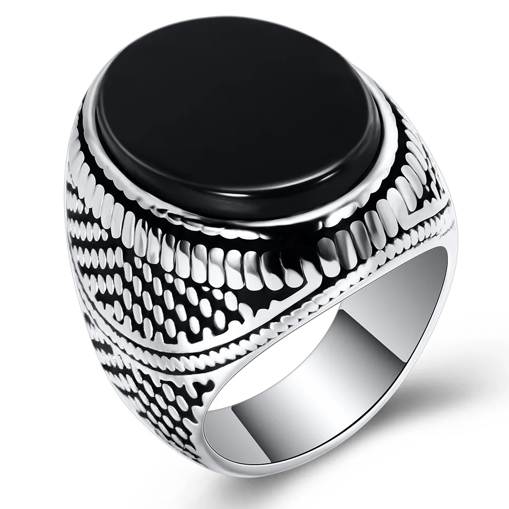 

2019 New Retro Titanium Steel Personality Black Crystal Hip Hop Ring For Man Delicate Ring Tide People Domineering Hand Jewelry