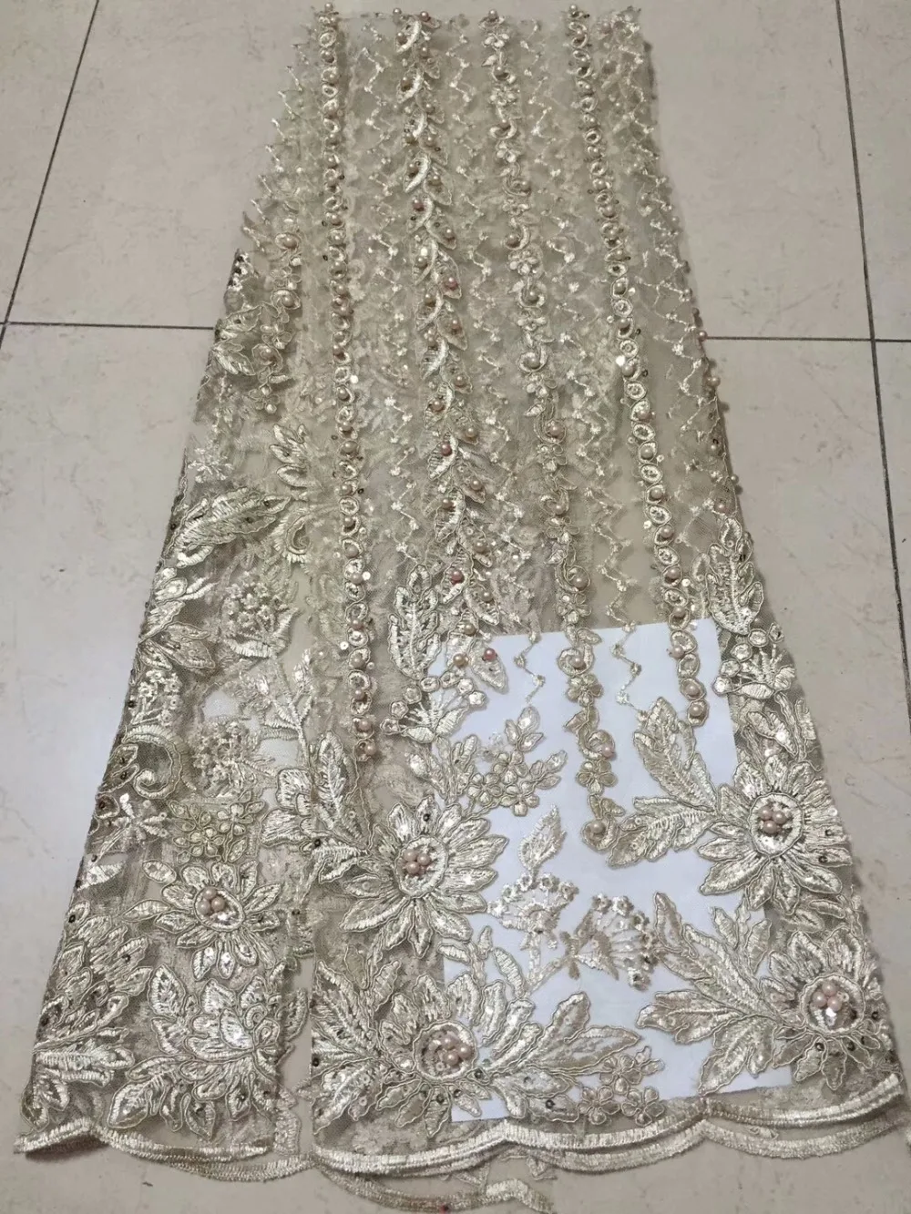 

Sale wholesale price 3d flower design French lace fabric high quality African tulle lace fabric 3d flowers and beads 5y(CD-10-18