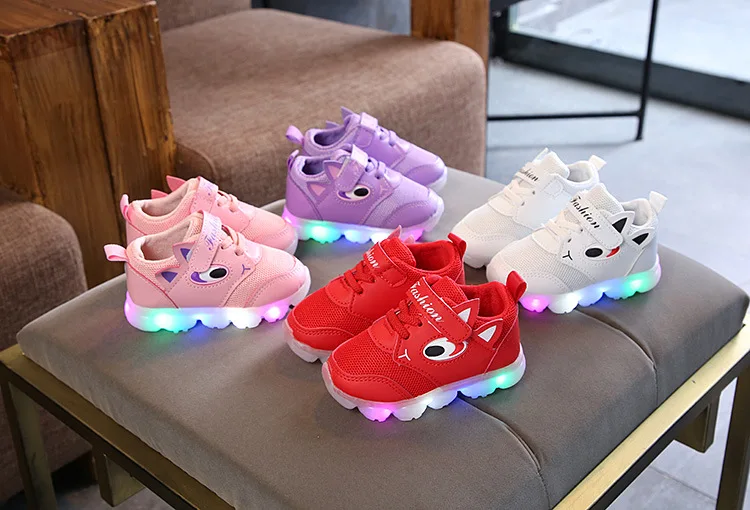 Davidyue/детская обувь с подсветкой светящиеся Детские кроссовки для мальчиков и девочек спортивные кроссовки для бега светодиодный свет детская обувь
