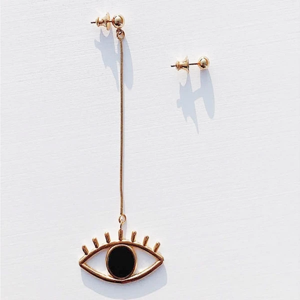 

European and American style fashion simple personality wild female models long contour hollow eyes ear earring earrings