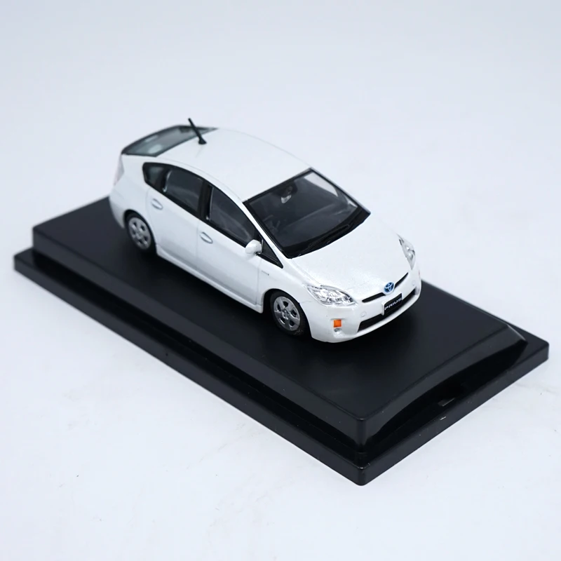 Литой автомобиль TOYOTA PRIUS из сплава в масштабе 1:43 коллекция моделей автомобилей