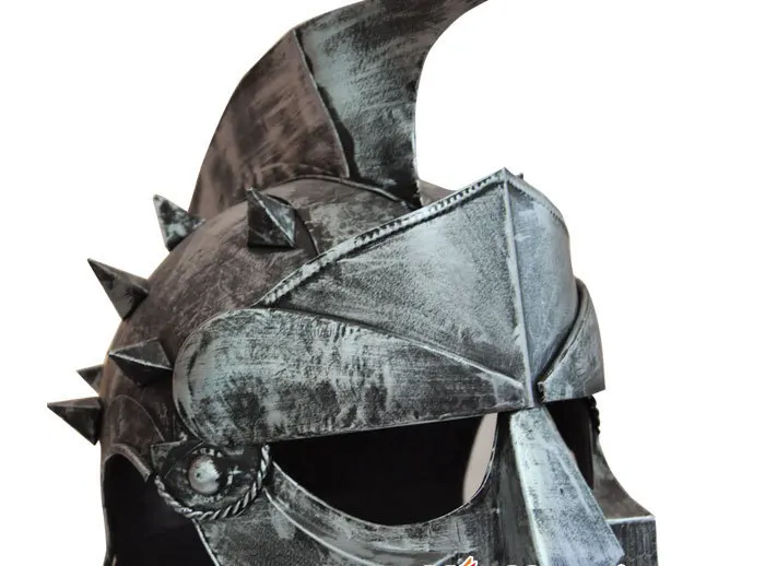 

Retro medieval armor helmet simulation Iron Cross ornaments creative gifts metal crafts can be mixed batch