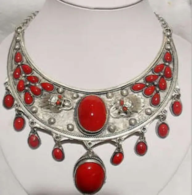 

pretty tibet silver inlay coral jewlery necklace