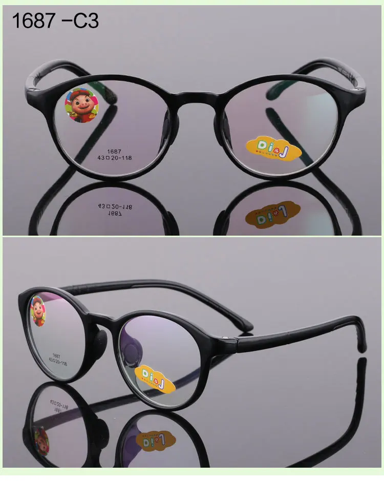 4520490935_720832025