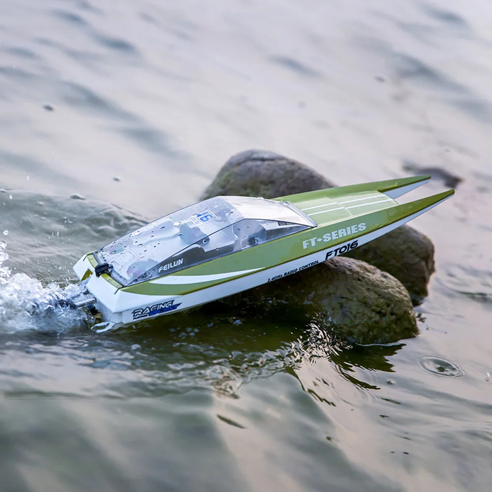 

Kids Toy Baby Funny Toys For Boy Girl FT016 High Speed RC Boat 2.4GHz 4 Channel Racing Remote Control Boat
