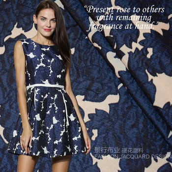 

145cm wide high-grade high-precision yarn-dyed jacquard fashion fabric dark blue rose dress fabric 380g/m