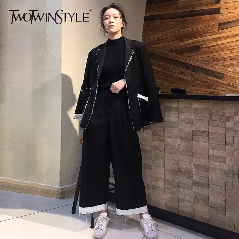 Блейзер TWOTWINSTYLE комплект из двух предметов для женщин пальто с карманами и