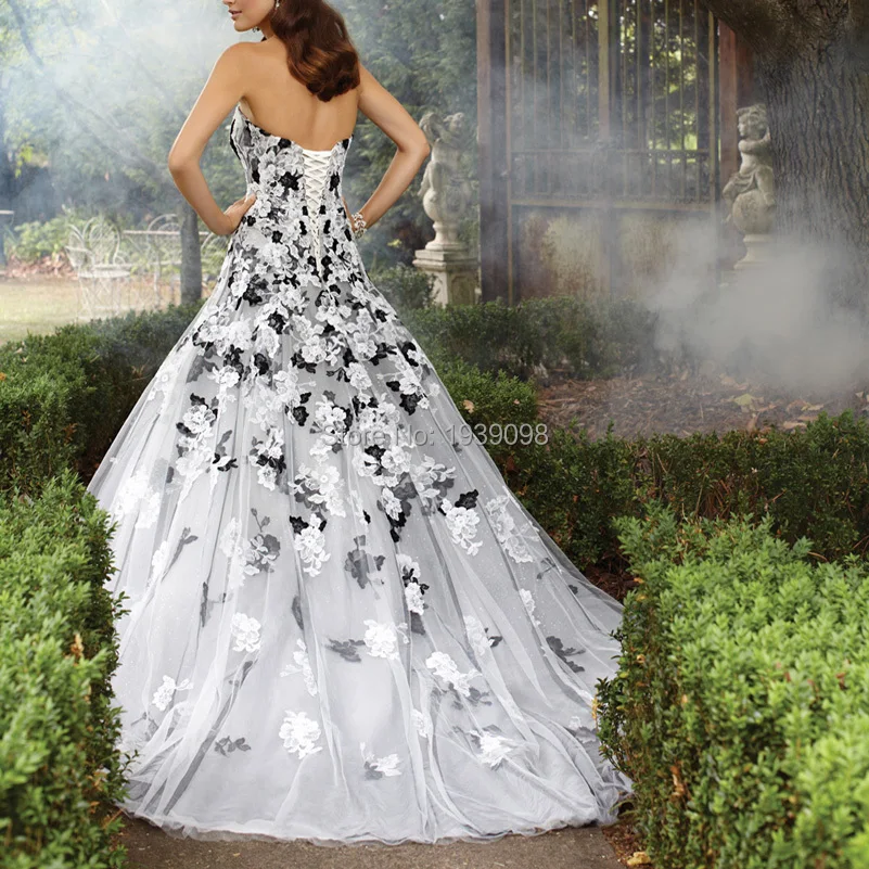 2016 White And Black Gothic Wedding Dresses Strapless Liqued 2016 White And Black Gothic Wedding Dresses Strapless Liqued Vintage Country Weddings Gowns Trajes Novias China Online In From