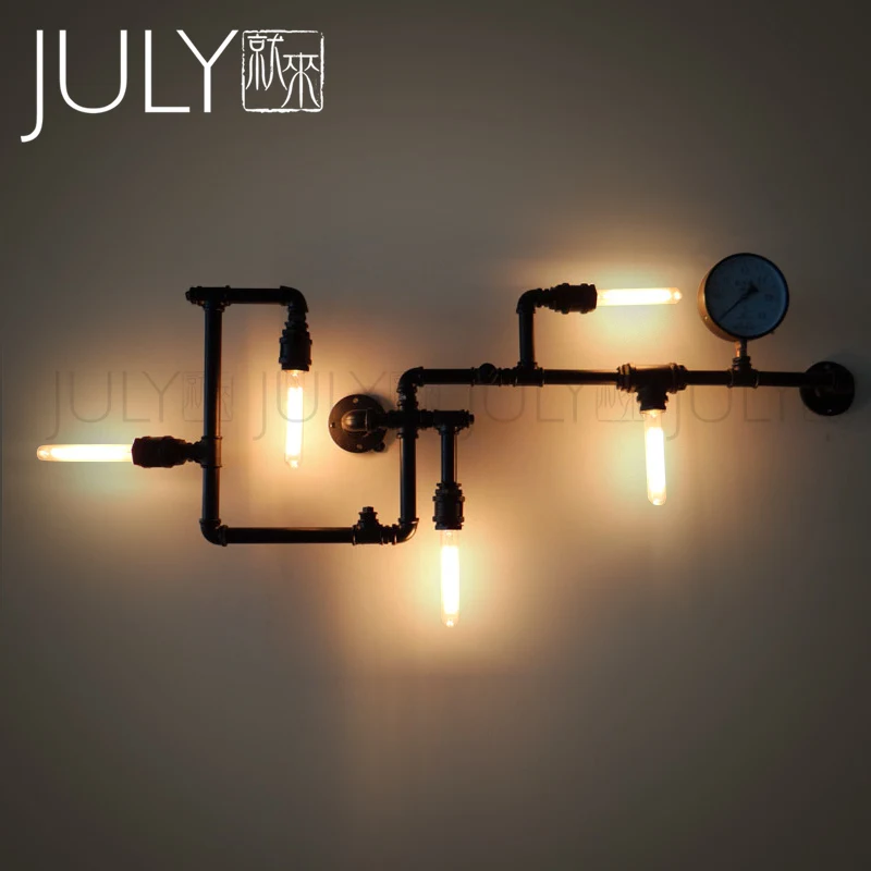 

To retro industrial wind Bar Cafe Restaurant creative clothing store iron pipe wall in underground engineering