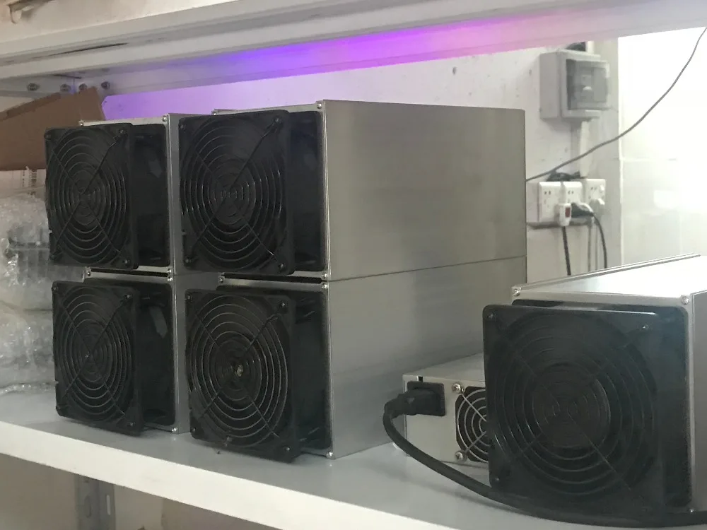 Байкальский гигант X10 Miner 10Gh/sX11/Quark/Myriad-Groestl/Qubit/Skein-поддержка 7 горнодобывающих машин