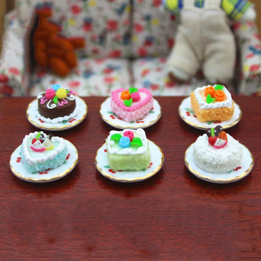 

1Pcs 1/12 Dollhouse Miniature Accessories Mini Cake with Plate Simulation Food Pot Toy for Doll House Decoration Style Randomly