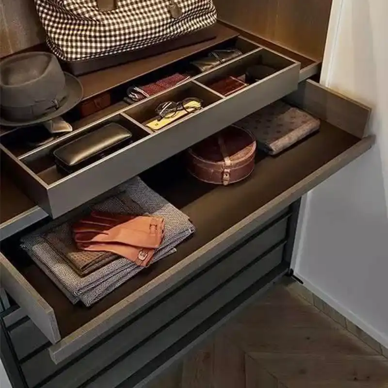Modern Design Bedroom Furniture Flat Pack Open Door Walk In