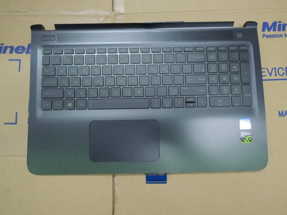 Используется клавиатура с подсветкой и Упор для рук чехол для hp 15-AK 15-ak002TX 809032-001 832805-001 856035-001