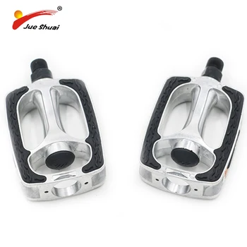 

A Pair Pedals For A Bicycle Aluminio Yellow Light Reflector Ultralight Professional Pedals mtb Pedals Used For Mountain Bike CCC
