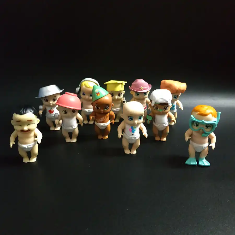 small baby figures