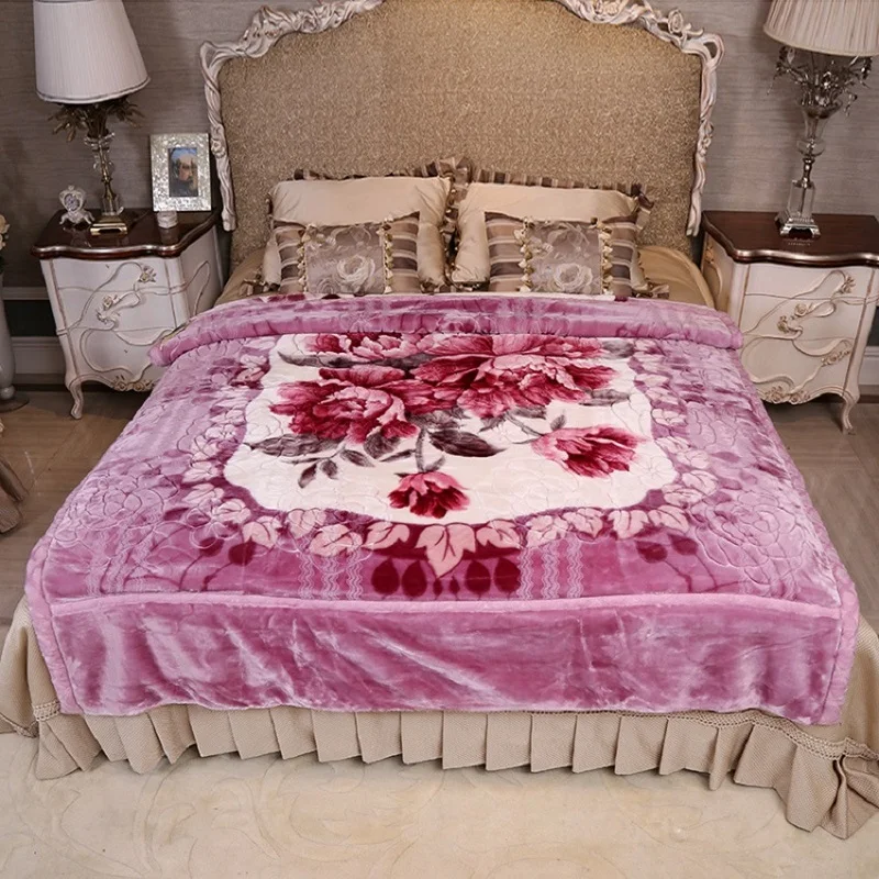 

The new stylish and elegant double layer thickening blanket raschel blanket  fall and winter super soft wedding Polyester