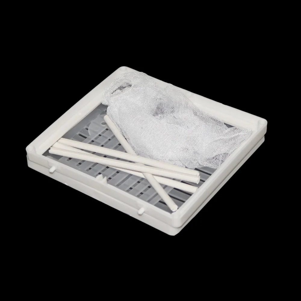 1 Pcs Fish Breeding Incubator Net Hanging Fish Hatchery Isolation Box for Aquarium Accessory fish breeding box