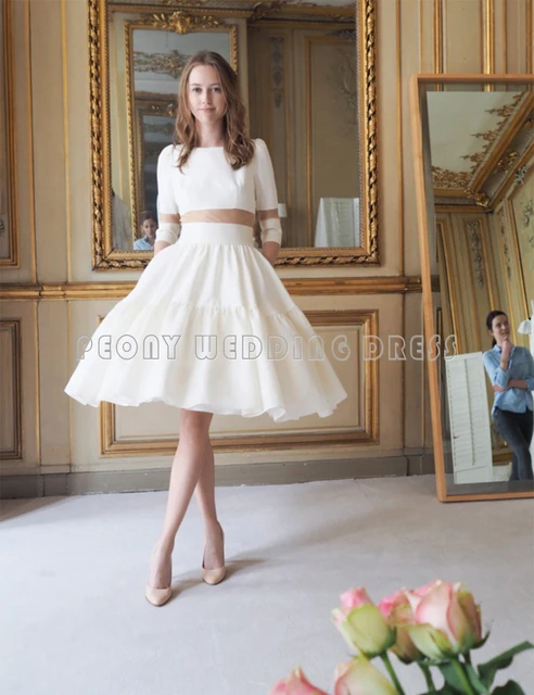 Unique Ivory Short Wedding Dresses 2016 Knee Length Ball Gown Unique Ivory Short Wedding Dresses 2016 Knee Length Ball Gown With Sleeves Elegant Satin