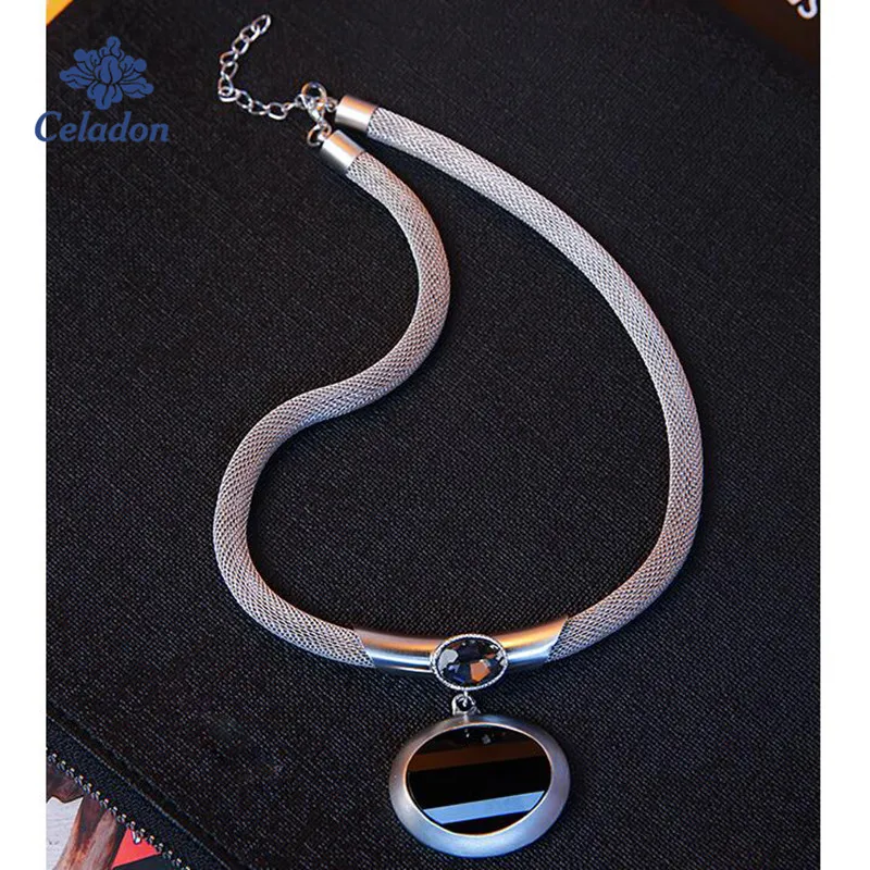 

New Fashion Female Large Semi Precious Stone Pendant Black and Silver Color Mesh Chain Necklace Jewelry