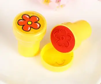 شراء40*60 Pcs الذاتي الحبر الطوابع الاطفال حزب الحسنات لوازم عيد الميلاد هدية بوي فتاة حقيبة جودي بينياتا الحشو متعة المحطات