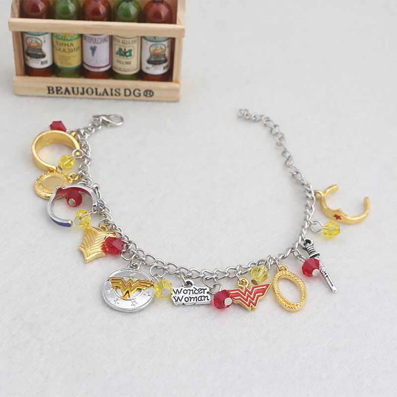 

2017 Fashion Jewelry Wonder Woman Charm Bracelet Factory Outlet