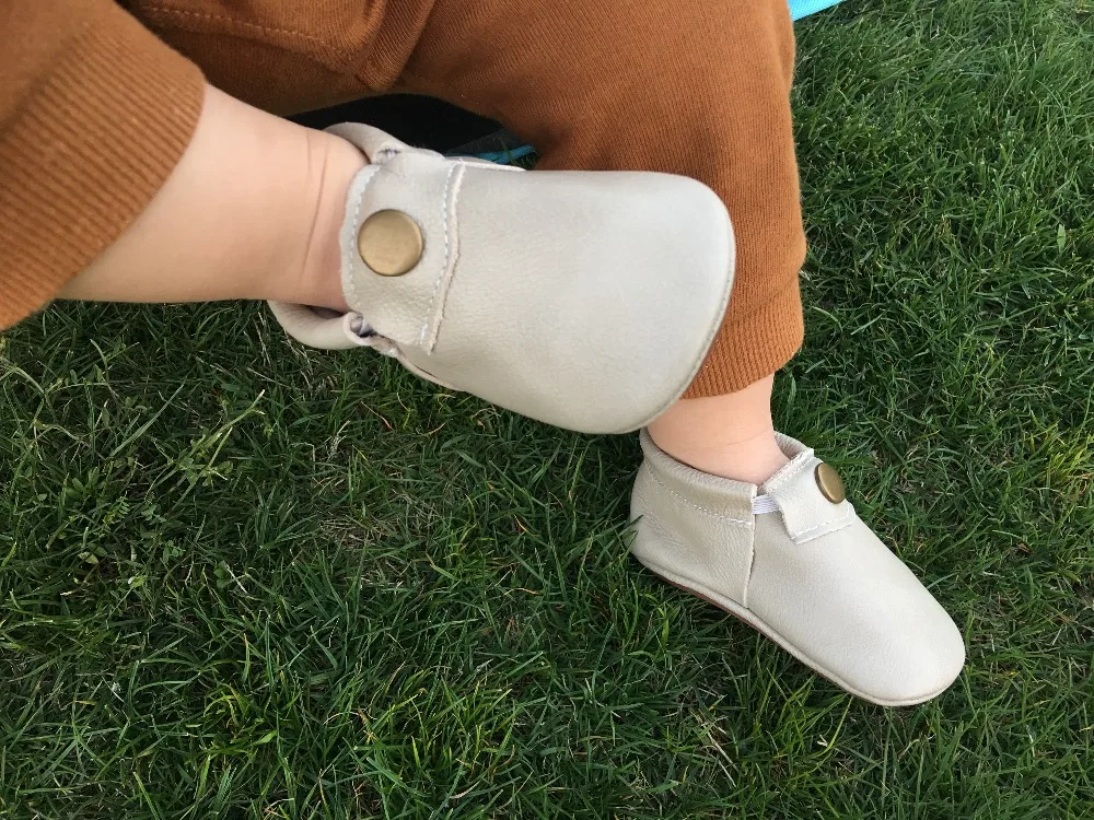Нескользящие ботинки Bebe из натуральной кожи для новорожденных мальчиков; мокасины для самых маленьких детей