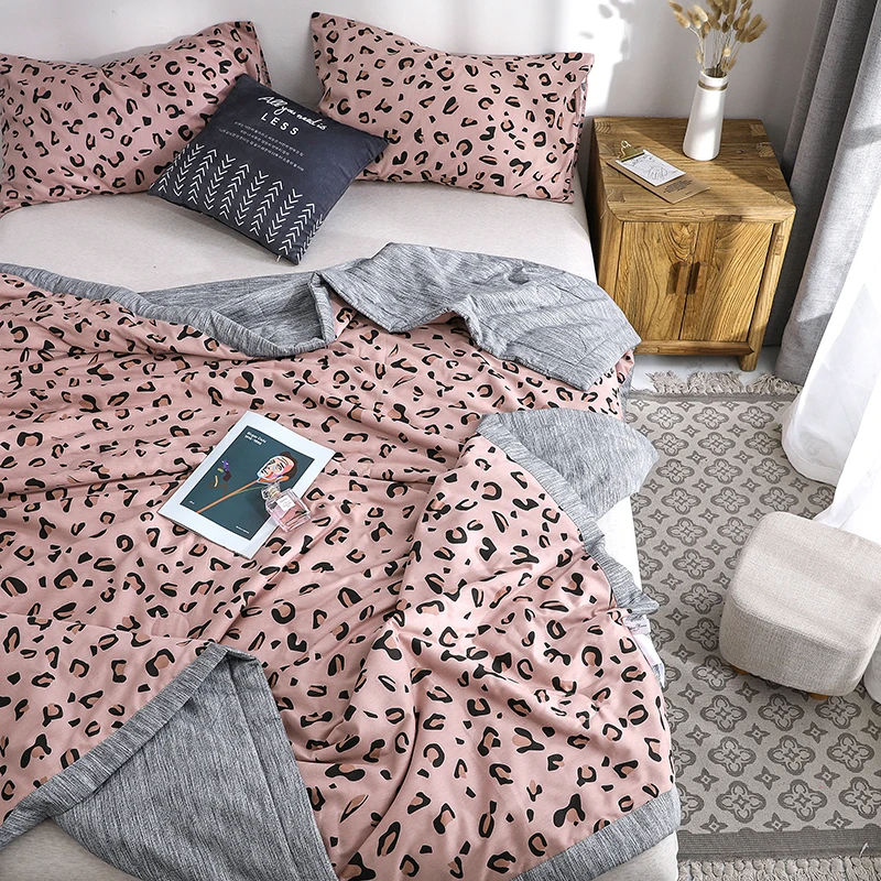 

iDouillet New Pink Leopard Cotton Quilted Comforter Pillowcases Set Thin Quilt Summer Lightweight Bedding Blankets Full Queen