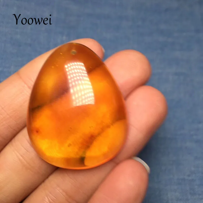 

Yoowei New Natural Amber Pendant Necklace 5.6g Golden Color Teardrop Shape Sweater Chain Necklace Baltic Amber Jewelry Wholesale