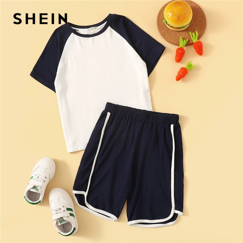 

SHEIN Kiddie Boys Colorblock T-Shirt With Contrast Binding Casual Shorts Set Child 2019 Summer Active Wear Kids Two Piece Sets