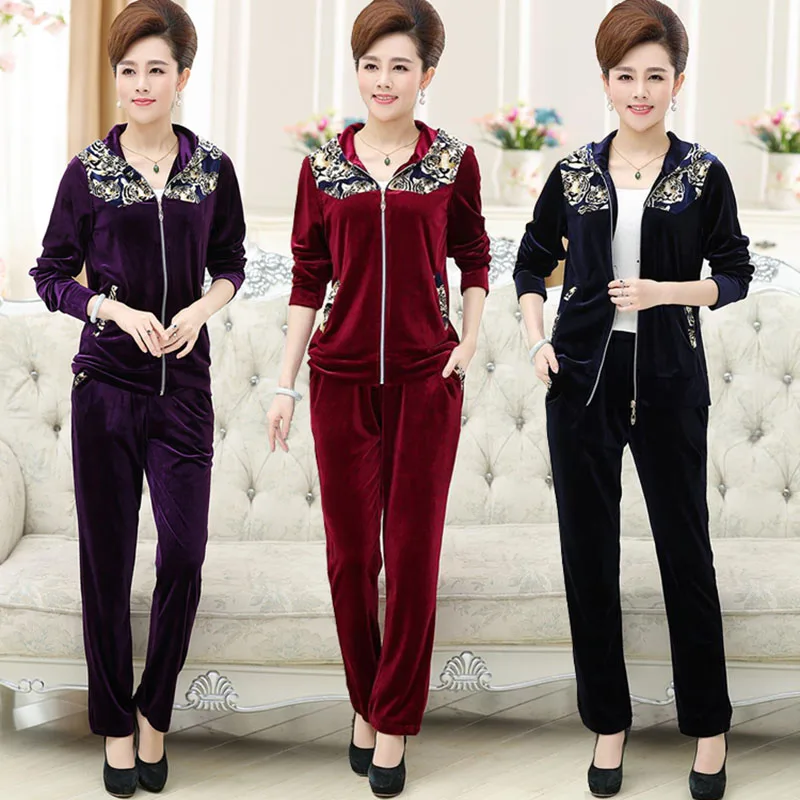 

Autumn Women Hooded Sporting Suit Casual Sweatshirt velvet 2 Pieces Set Women Sportswear Suit Middle-aged Large size Set A141