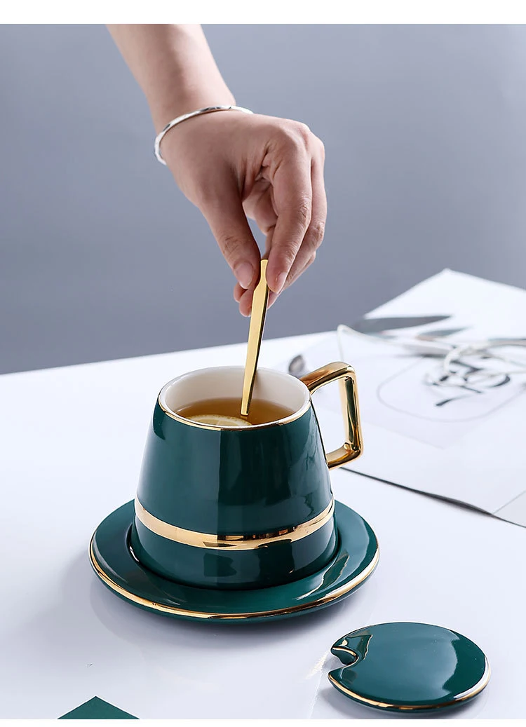 gold-cup-and-saucer_10