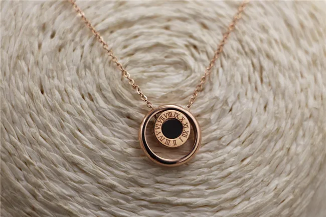 316L-Stainless-Steel-Gold-Plated-Double-Loop-Shell-Pendant-Necklace-Roman-Numerals-Link-Chain-Necklace-Fashion (4)
