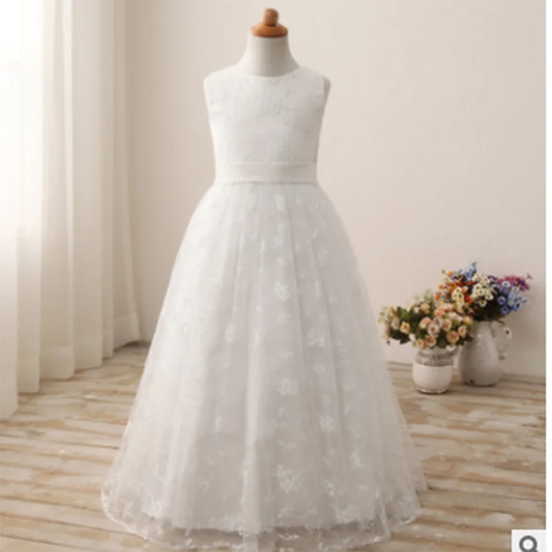 Princess dress prom dress white round neck shoulder lace embroidered long European and American flower girl beauty dress Princess dress prom dress white round neck shoulder lace embroidered long European and American flower girl beauty dress