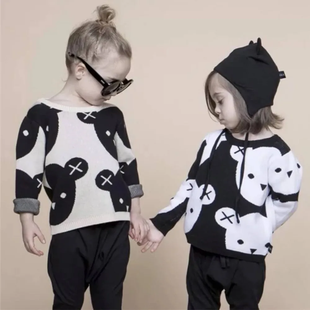 Сезон весна-осень-зима; теплые вязаные свитера для маленьких девочек и мальчиков от 1 до 5 лет; хлопковые пуловеры для малышей с рисунком медведя и панды; Детское пальто