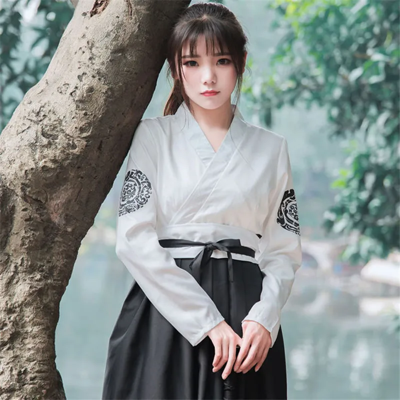 Юката короткая. Юката и кимоно. Хаори косплей. Юката япония кимоно. Кимоно кисен.