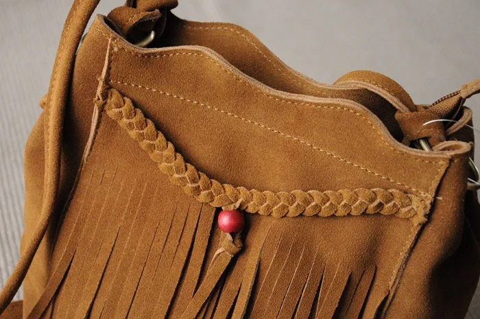 2776583906_1883303891