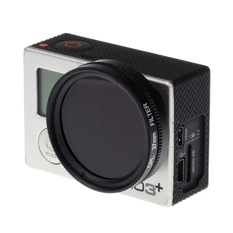 Comparaison côte à côte : avec le filtre polariseur CIR-PL 37mm, les couleurs sont saturées et les reflets supprimés.